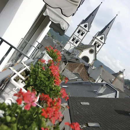 Bellevue Rheinhotel 4* بوبارد