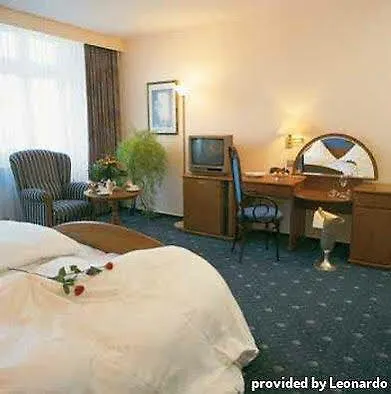 Bellevue Rheinhotel 4*