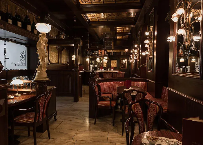 Bellevue Rheinhotel Otel 4*